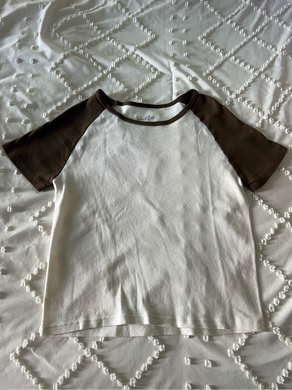 Brandy Melville John Galt White Babydoll Tee with Brown Sleeves (one size)